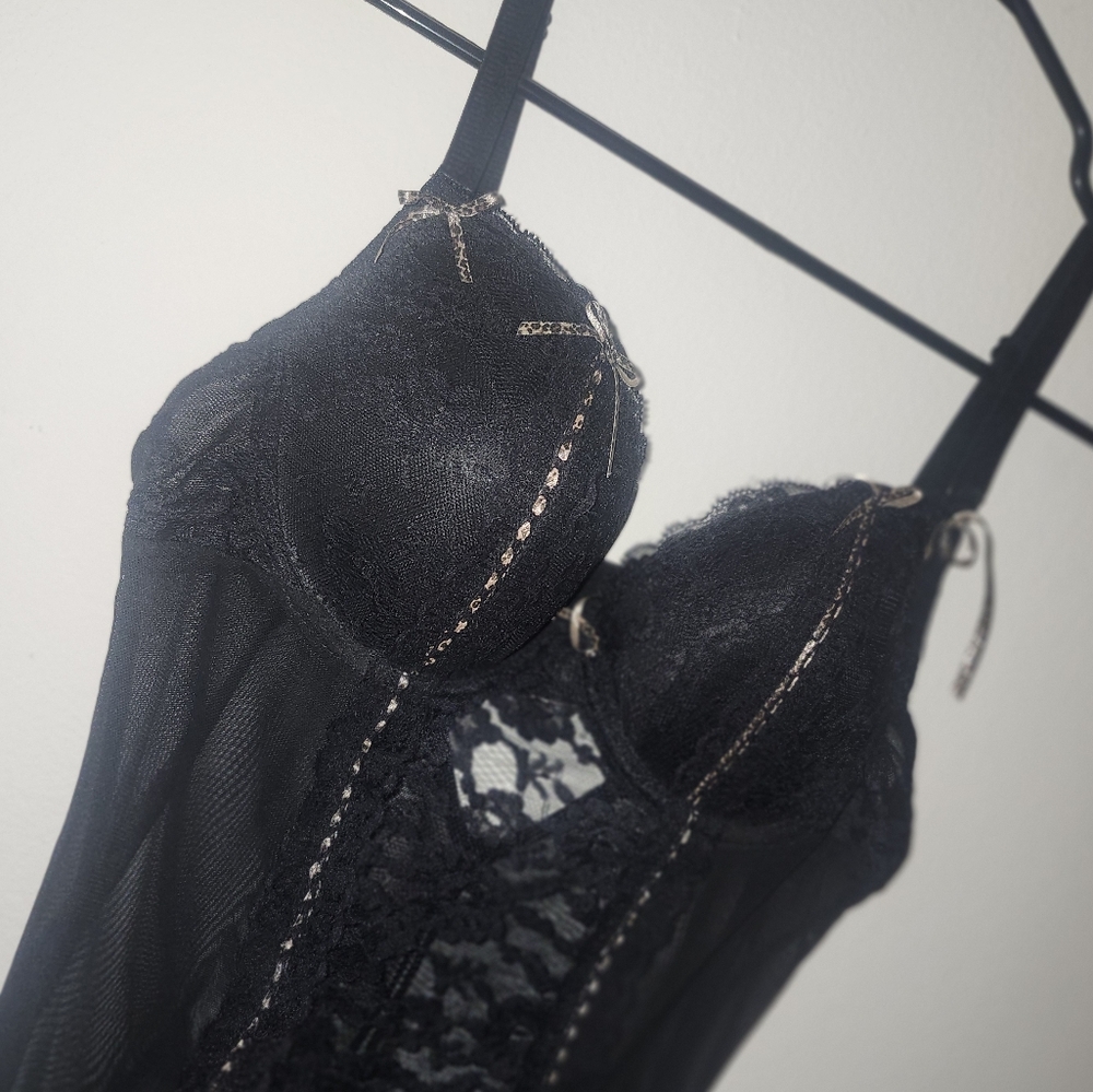 Cheeta and black lingerie